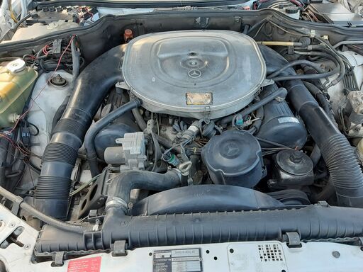 ベンツ560ＳＥＬ　型式Ｅ-126039