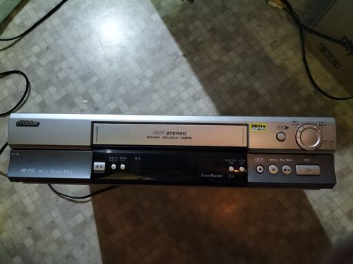 VHSビデオレコーダー　Hi-Fi　JVC