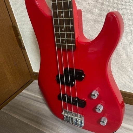 Fernandes エレキベース 赤PJS-40最終の価格とします。