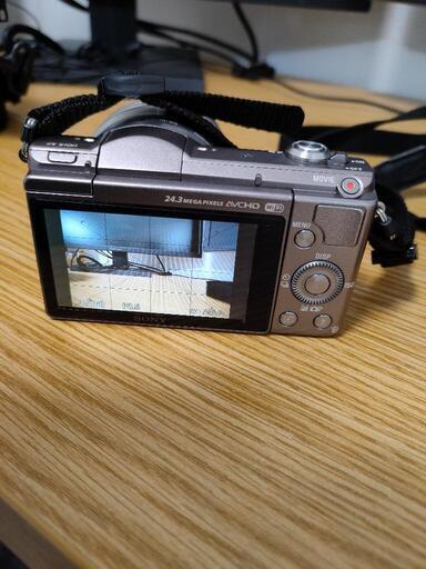 お取り引き中】【美品】ソニー α5100 ミラーレス一眼 ブラウン オマケ