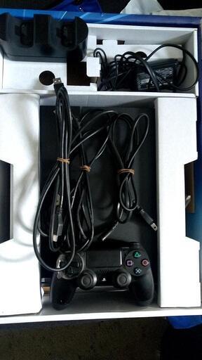 PlayStation®4 ジェット・ブラック 500GB CUH-1000AB01＋純正充電スタンド