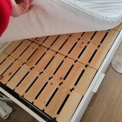 IKEAシングルベッド(マットレス付き)
