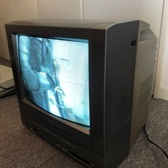 テレビデオ　14型　aiwa アイワ　01年製