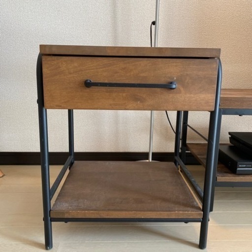 ニトリサイドテーブル (ヨーク) みずほ台のテーブル《コーナー、サイドテーブル》の中古あげます・譲ります｜ジモティーで不用品の処分