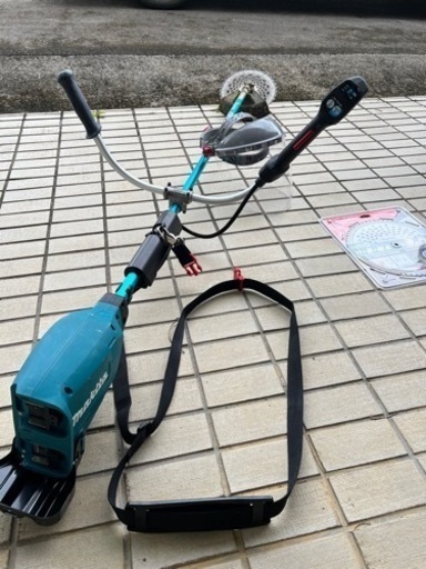 特別値引‼︎ マキタ充電式草刈機18V+18V - その他 