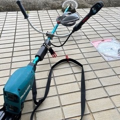 特別値引‼︎ マキタ充電式草刈機18V+18V 