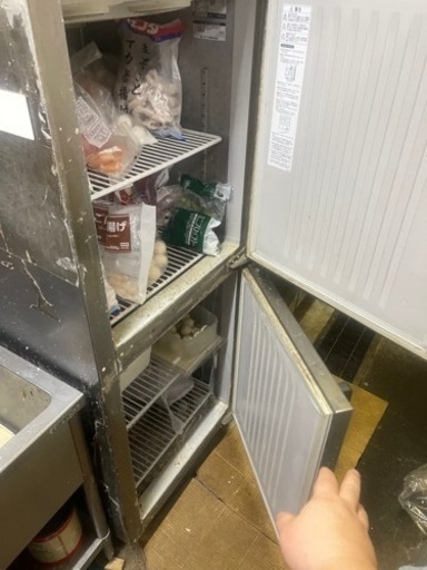 高品質 業務用冷凍庫(二つ扉) 