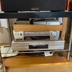 テレビ台　VHSプレイヤー