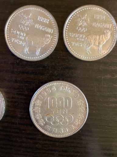 1998長野5,000円硬貨 1964東京1,000円硬貨