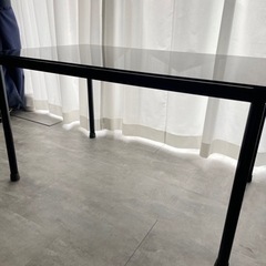 ダイニングテーブル　ガラステーブル　ブラック