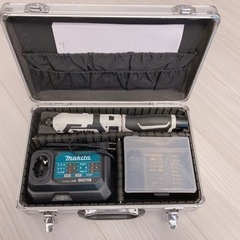 マキタ/ペン型インパクトドライバTD022D(7.2V)白