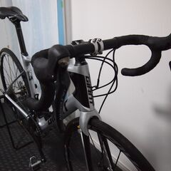 値下げ!!フルカーボンディスクロードバイク GIANT DEFY ADV2 MAVICホイール付き