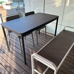 IKEAのテーブルセット