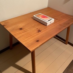 木製の机（ミニテーブル）　