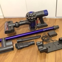 美品 ダイソン スティック掃除機dyson sv07 ハンディ掃...