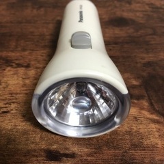 Panasonic LED懐中電灯(単3電池3個用) BF-BG...