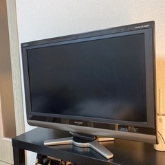 シャープ　32型　液晶テレビ