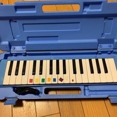鍵盤ハーモニカ　32鍵　ブルー