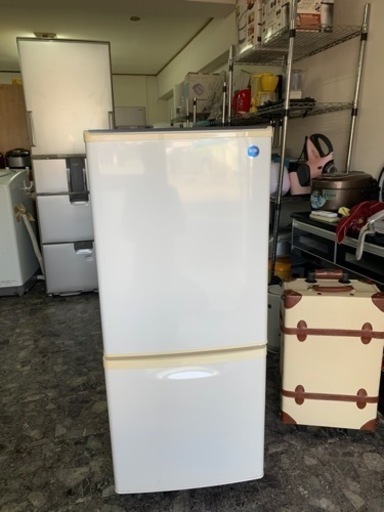 5km以内配送無料　保証付き　パナソニック ２ドア冷凍冷蔵庫 NR-B143WB-WS