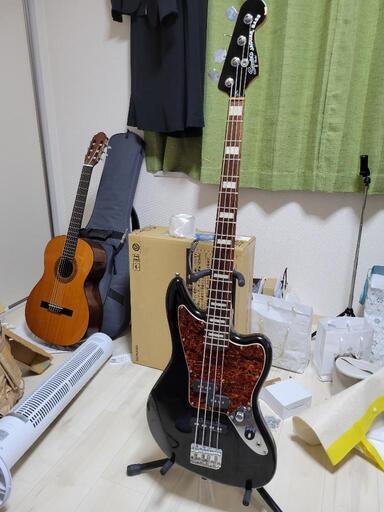 エレキベース Squier by fender ジャガーベース chateauduroi.co