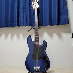 【ネット決済・配送可】エレキベース Squier by fend...