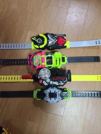 仮面ライダーベルト、戦隊武器、フィギュア