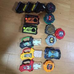 仮面ライダーベルト、戦隊武器、フィギュア