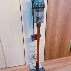 コードレス掃除機　dyson ダイソンV10 fluffy SV...