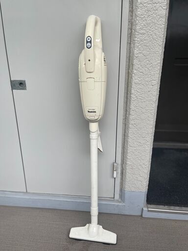 Makita製　掃除機