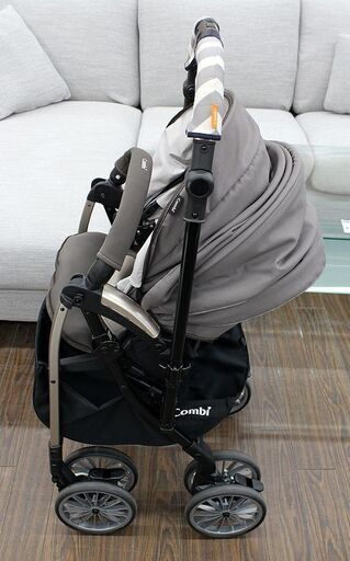 札幌 引き取り ☆ Combi/コンビ コンビ アンブレッタ 4キャス エッグ