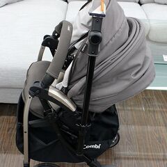 札幌 引き取り ☆ Combi/コンビ コンビ アンブレッタ 4キャス エッグ 