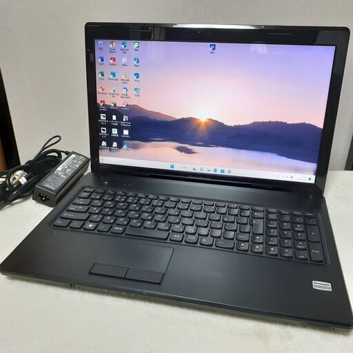 【取引中です】lenovo　G570　15インチ　SSD　i5　8GB　カメラ　Wi-Fi　マルチ　テンキー付き　純正オフィス付き　Windows11