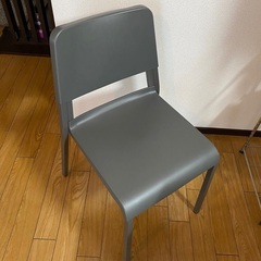 【無料でお譲りします】IKEAのシンプルな椅子