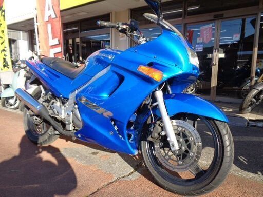 NO.4628　ＺＺＲ２５０　水冷４サイクル２気筒２５０ｃｃエンジン　アップハンドル　メタリックブルー　☆彡