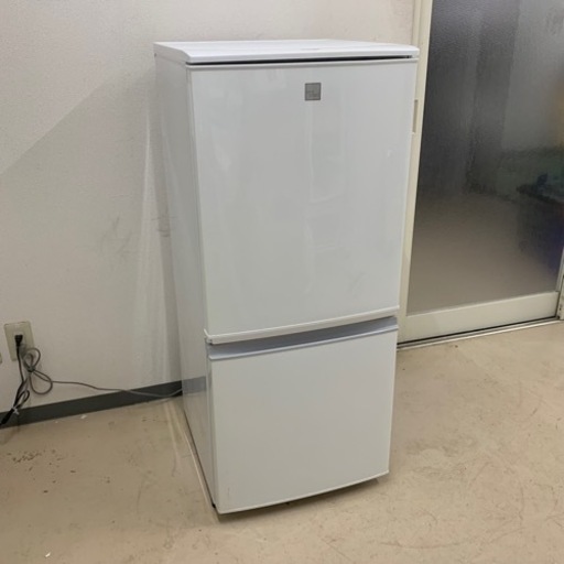 ~3/25終HN  2018年製 SHARP ノンフロン 冷凍冷蔵庫 SJ-14E5-KW つけかえどっちもドア ホワイト 冷蔵庫 シャープ 菊倉TK