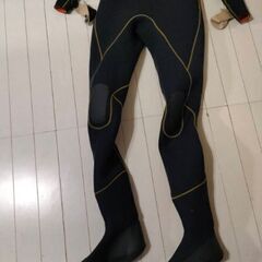 ソフトドライスーツ　coltex　ネックイン　174cm前後　快適です