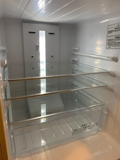 受付終了【美品】2021年製Hisense ノンフロン冷凍冷蔵庫134L HR-G13B-W
