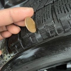 美品！ブリヂストン　スタッドレスタイヤ　205/60/16R