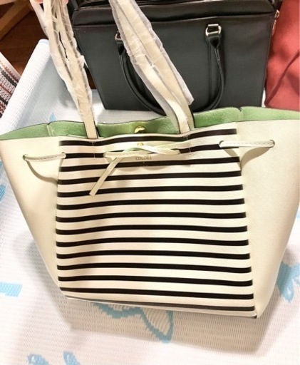 COLORS の　トートバッグ　レディー
