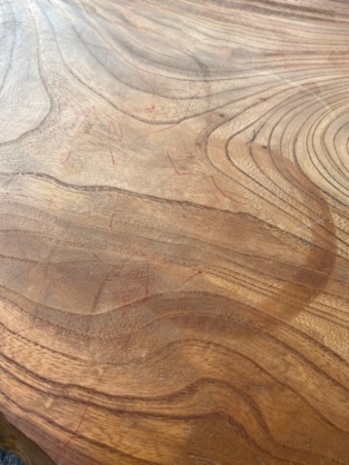 一枚板？　木のテーブル