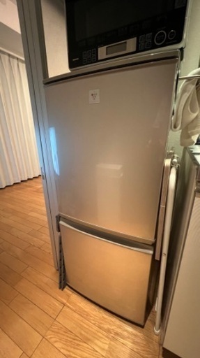 冷蔵庫　シャープ