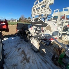 三菱 田植機 五条エンジンかからない為ジャンクとして部品取り用