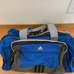 adidasボストンバック