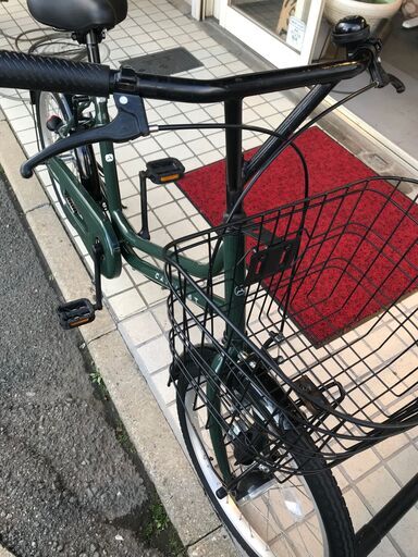 モスグリーンのミニ 綺麗な中古です