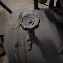 東芝エアーコンプレッサー