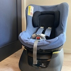 値下げ中 新生児から使える チャイルドシート 360度回転