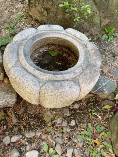 縁先手水鉢 立鉢 つくばい 夏目 立手水鉢① 天然石 国産【引き取り