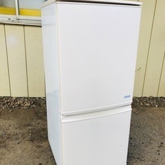 ET229番⭐️SHARPノンフロン冷凍冷蔵庫⭐️