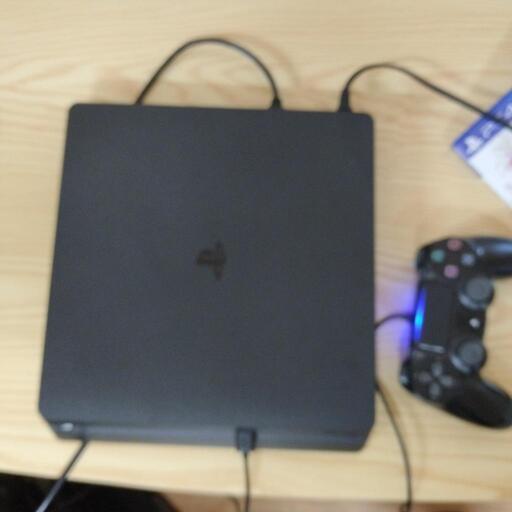 PlayStation4 500GBジェット・ブラックCUH-2000A 動作確認済/初期化済