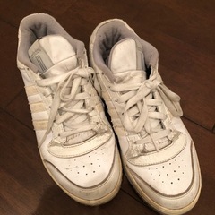 adidasスニーカー　26.5